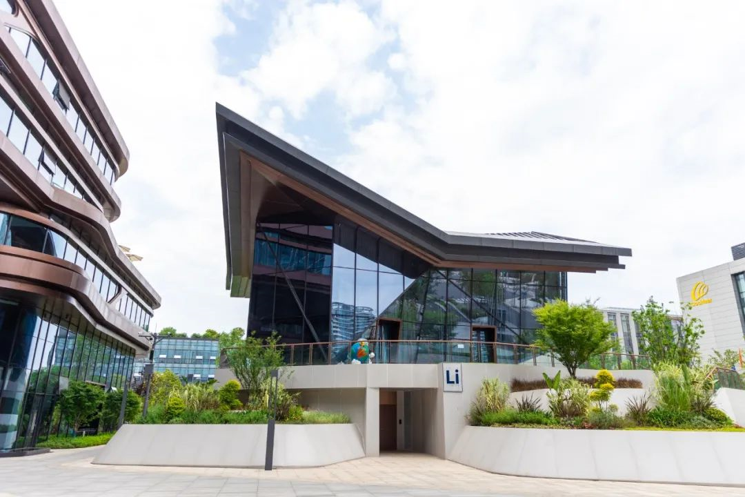 2024 Science and Technology Week Exhibition Visit: What Does the World's First Li Science Museum Hide? 第 1 张