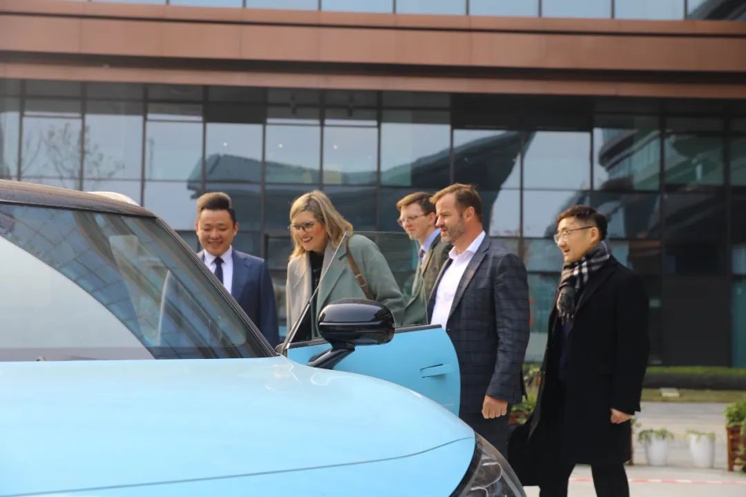 The Consul General of Australia in Chengdu, Adelle Neary, and her delegation visited Li Science Museum 第 2 张
