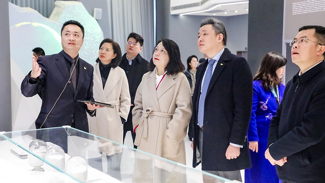 Director Zhang Tao and Delegation from the Foreign Affairs Office of Sichuan Province Visit Tianqi Li Science Museum 第 2 张